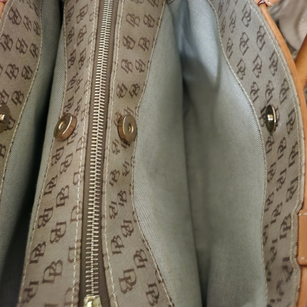 Dooney & Bourke Large Monogram Bag + 3 Dooney accessories - Picture 6 of 16